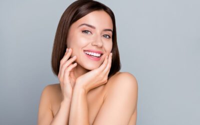 Invisalign vs Smile Direct: Choosing the Best Clear Aligner Treatment for Your Smile